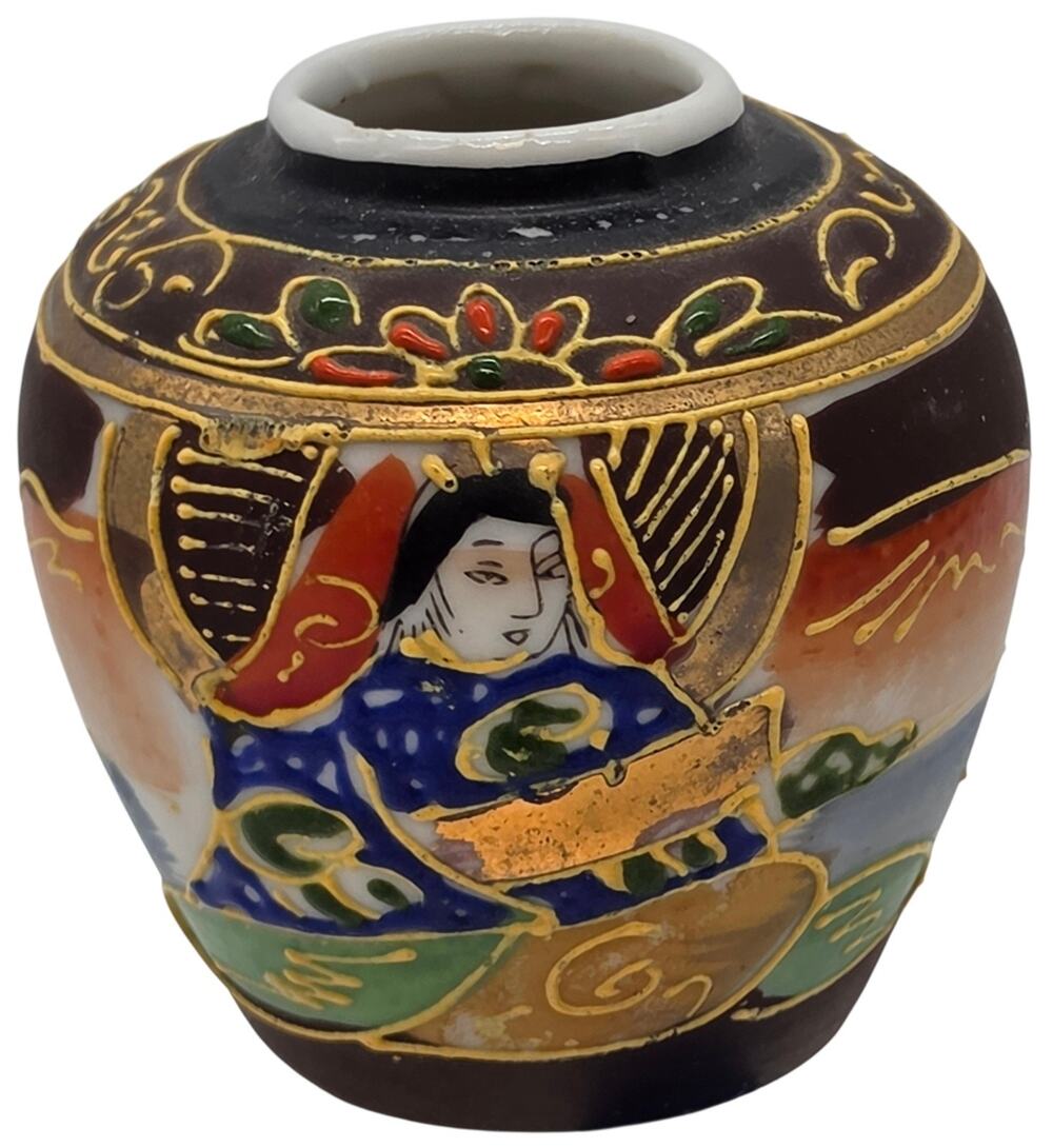 VINTAGE JAPANESE SATSUMA MORIAGE MINIATURE VASE